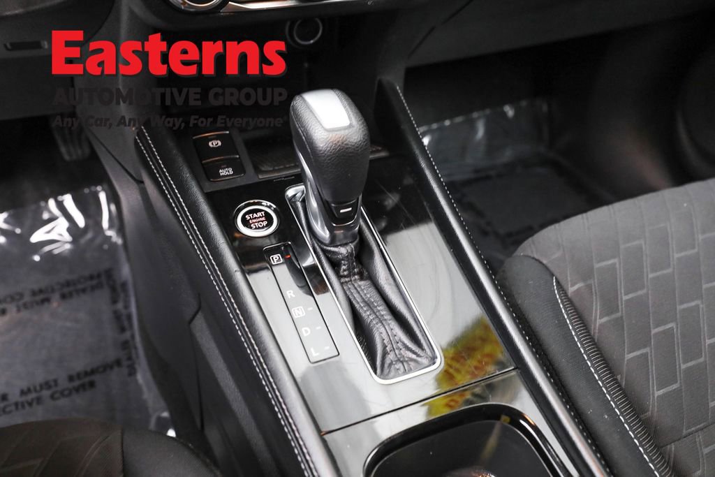 Used 2023 Nissan Kicks SV image 13