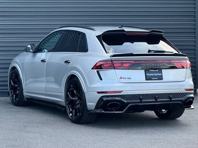 Used 2026 Audi RS Q8 performance AWD/4WD image 3