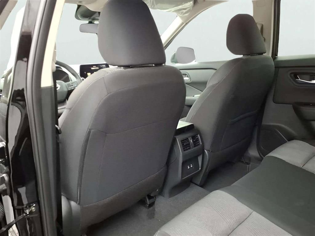 New 2026 Nissan Rogue SV image 15
