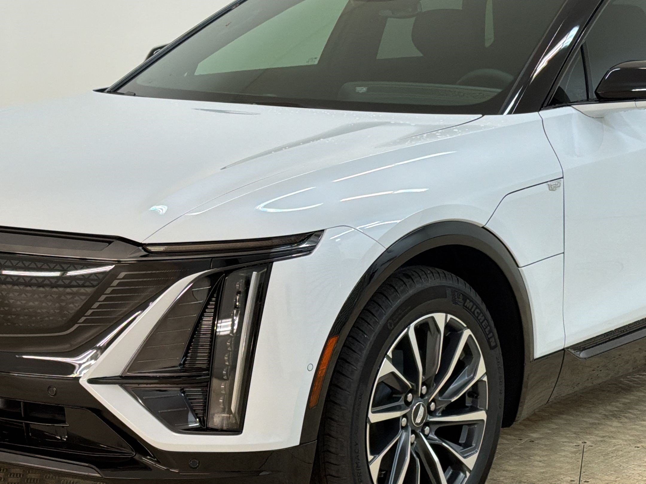 New 2026 Cadillac Lyriq Sport AWD/4WD image 10