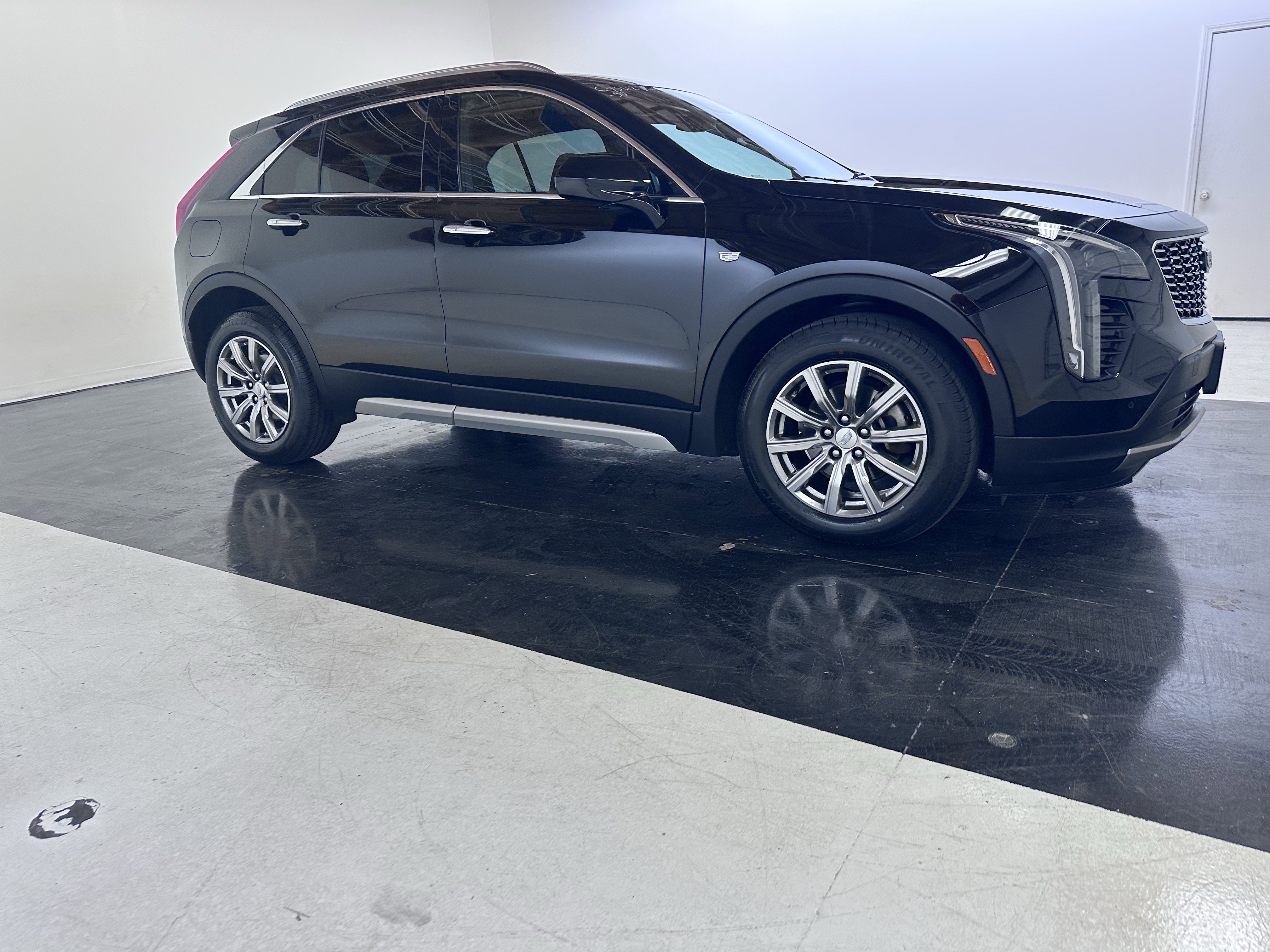 Used 2019 Cadillac XT4 Premium Luxury image 17