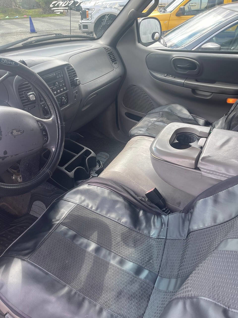 Used 2001 Ford F150 Lariat image 4