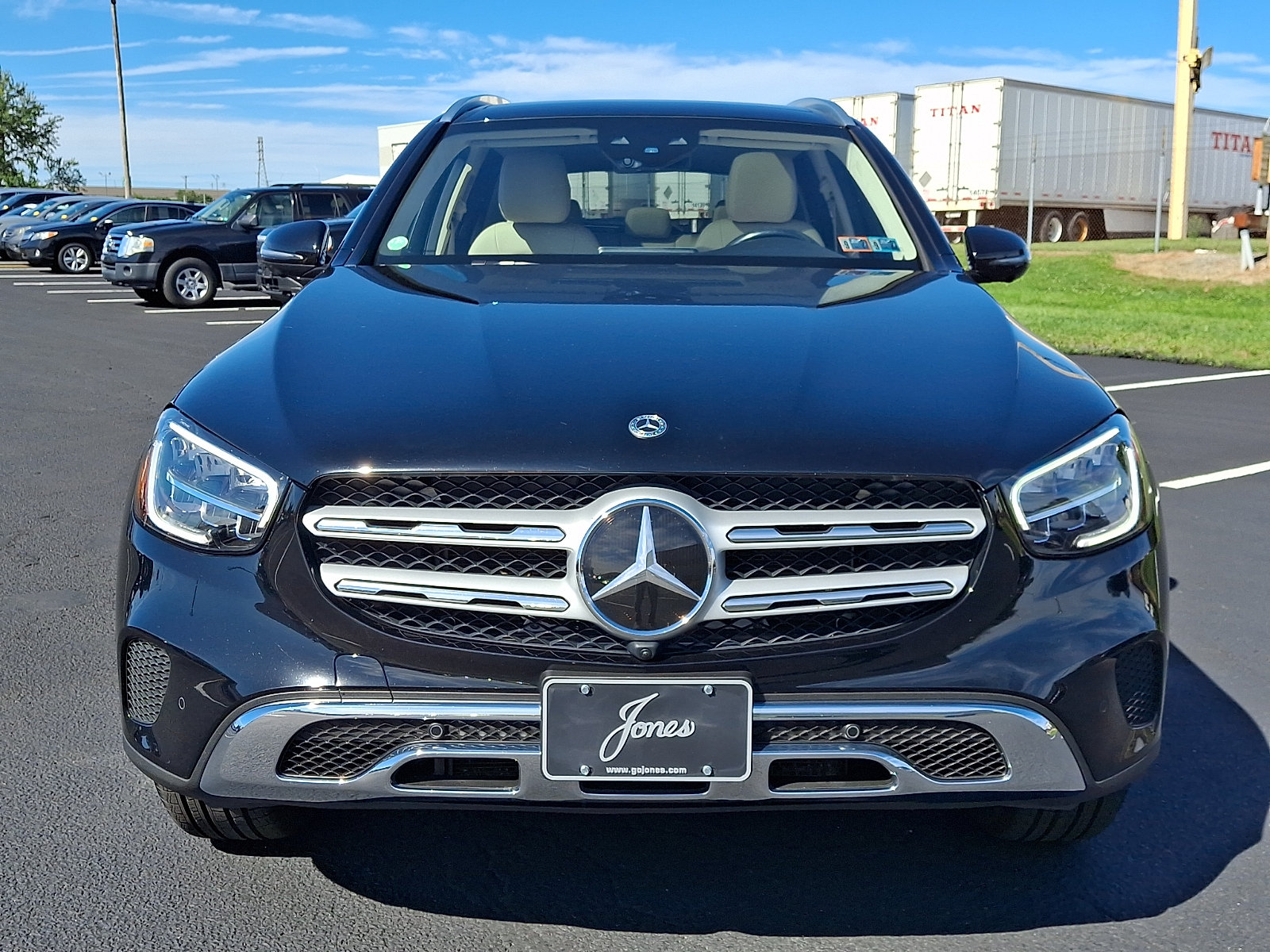 Used 2022 Mercedes-Benz GLC 300 4MATIC image 2