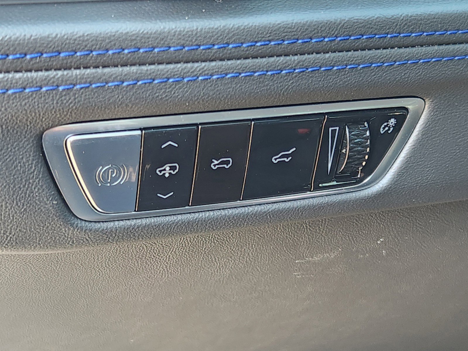 New 2025 Cadillac Escalade IQ Sport 1 AWD/4WD image 22