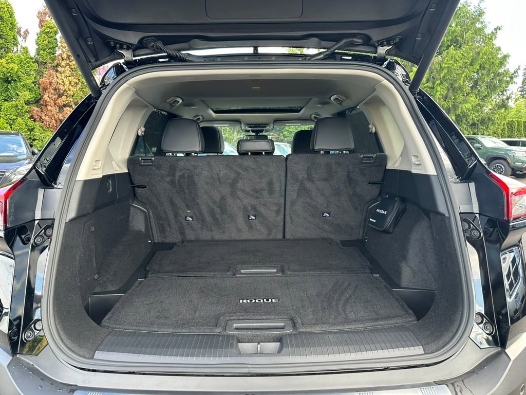 Certified 2023 Nissan Rogue SL w/ SL Premium Package image 32