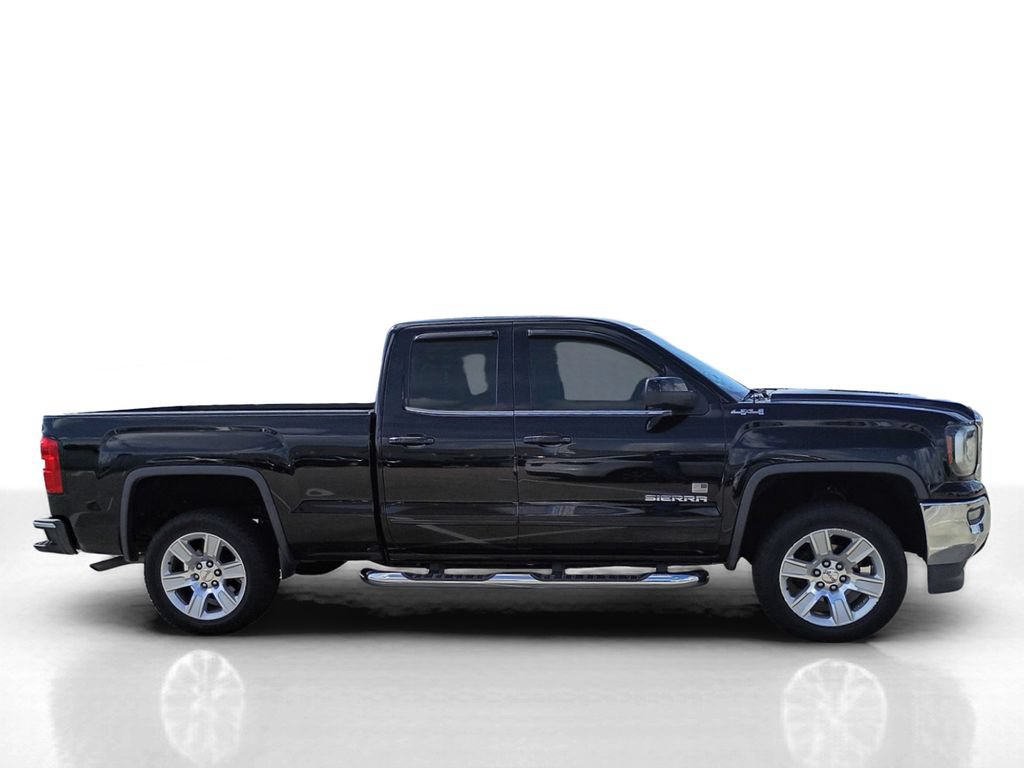 Used 2018 GMC Sierra 1500 SLE w/ SLE Value Package AWD/4WD image 4