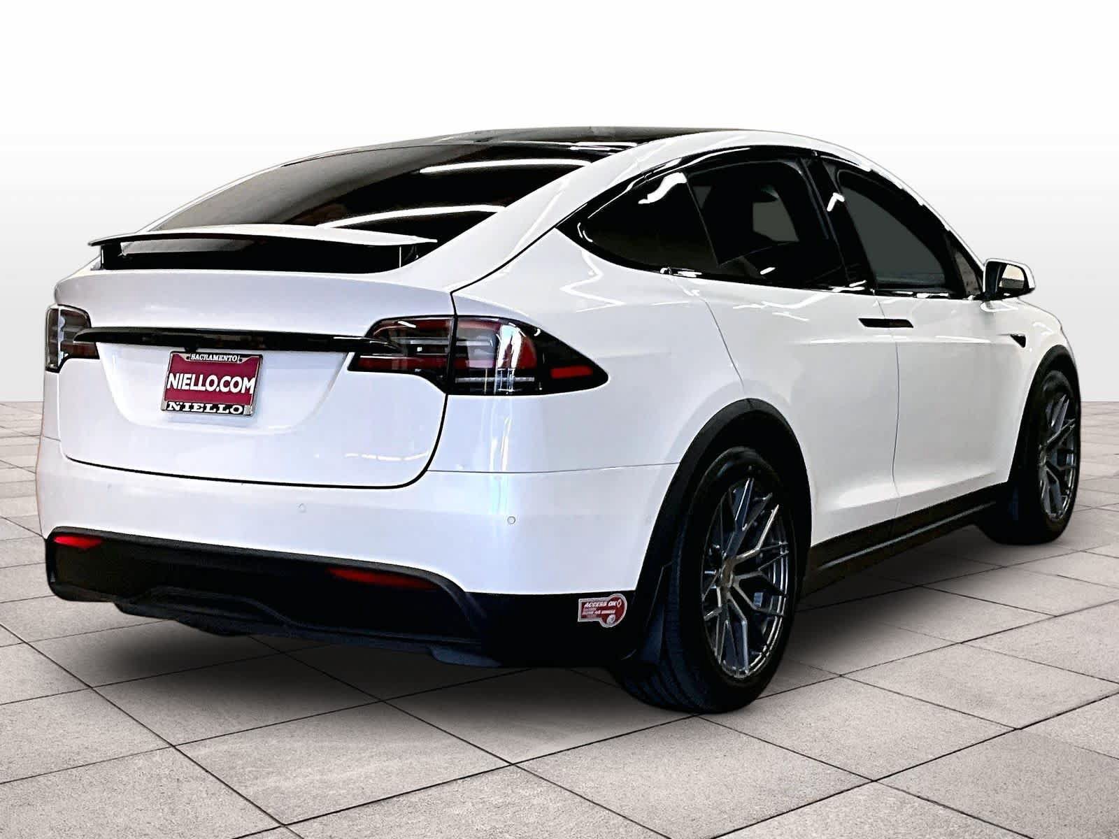 Used 2022 Tesla Model X AWD/4WD image 14