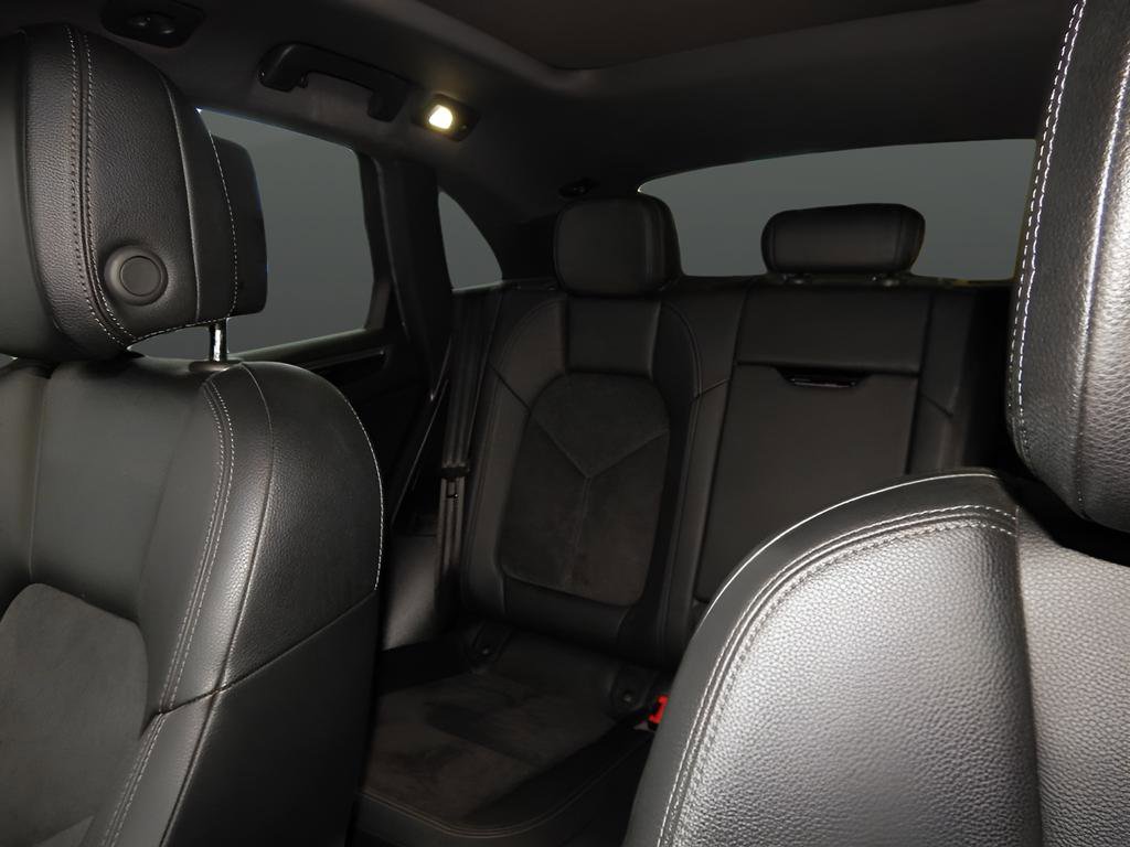 Used 2018 Porsche Macan Sport Edition image 20