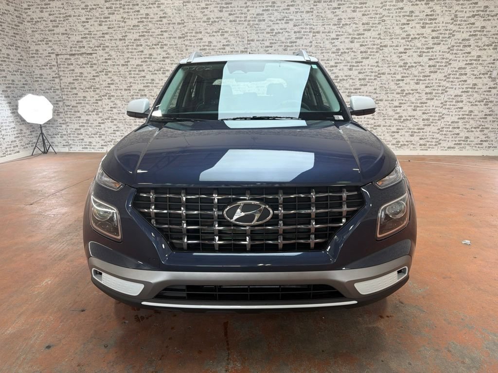 New 2026 Hyundai Venue SEL FWD image 2