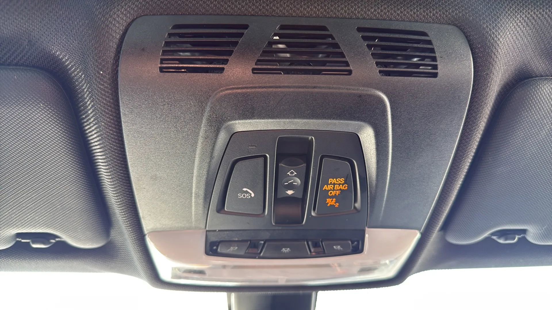 Used 2018 BMW 330e 330e iPerformance Sedan 4D image 20