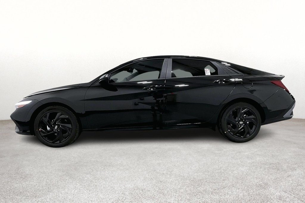 New 2026 Hyundai Elantra SEL Sport Premium FWD image 6