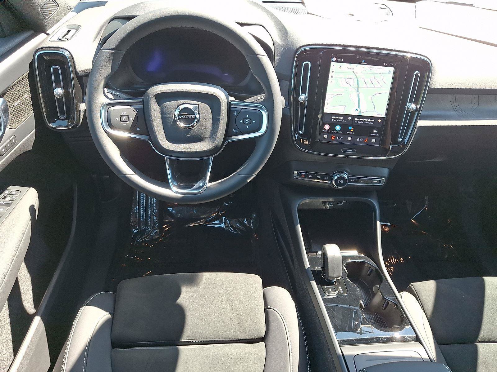 Certified 2023 Volvo C40 P8 Recharge Ultimate w/ Protection Package Premier AWD/4WD image 12