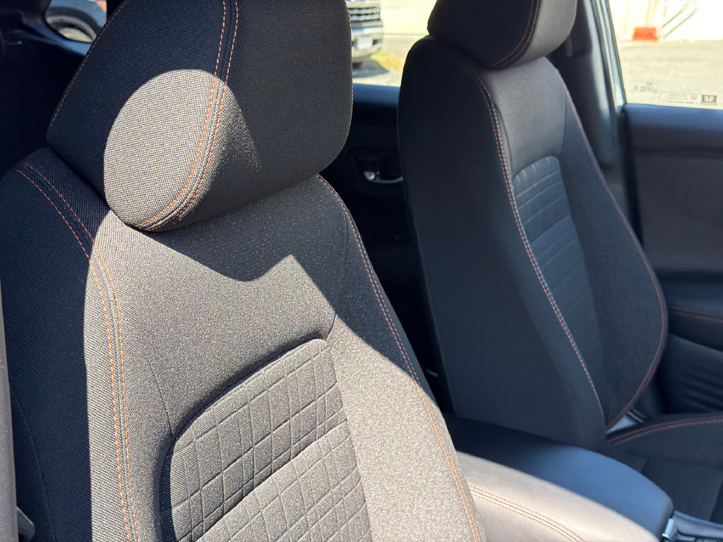 Used 2025 Honda HR-V Sport image 9