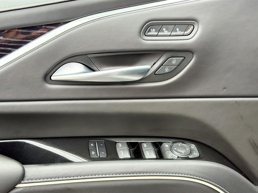 Certified 2023 Cadillac Escalade V AWD/4WD image 17