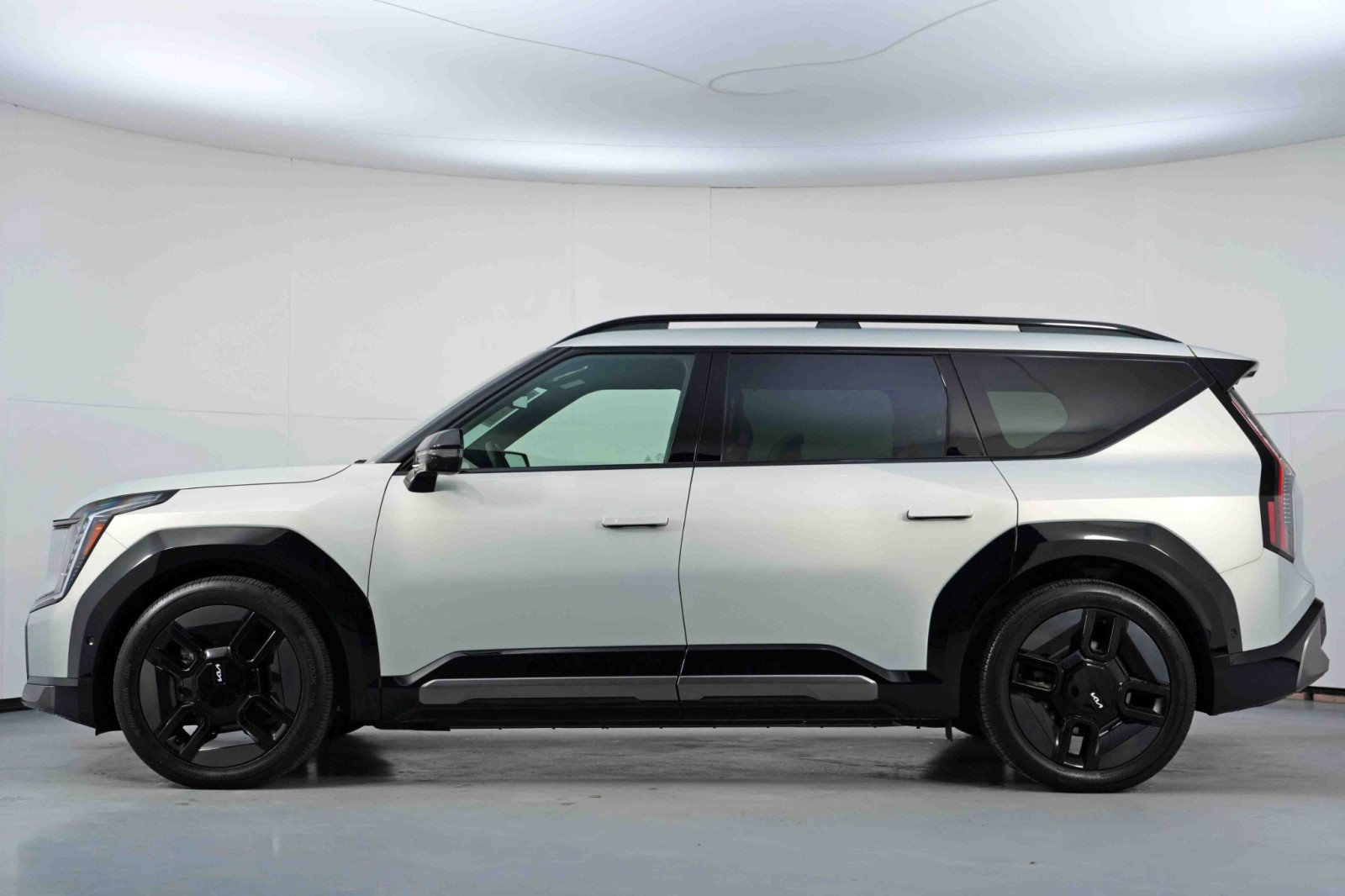 Used 2024 Kia EV9 GT-Line image 9