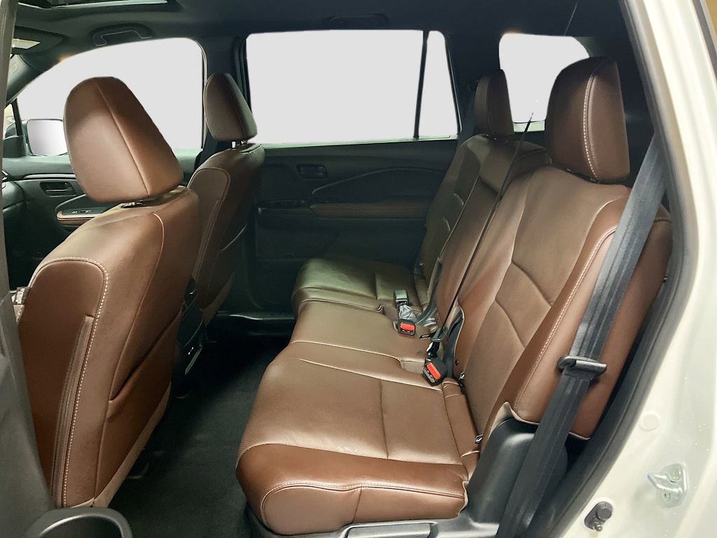 Used 2025 Honda Passport EX-L image 24