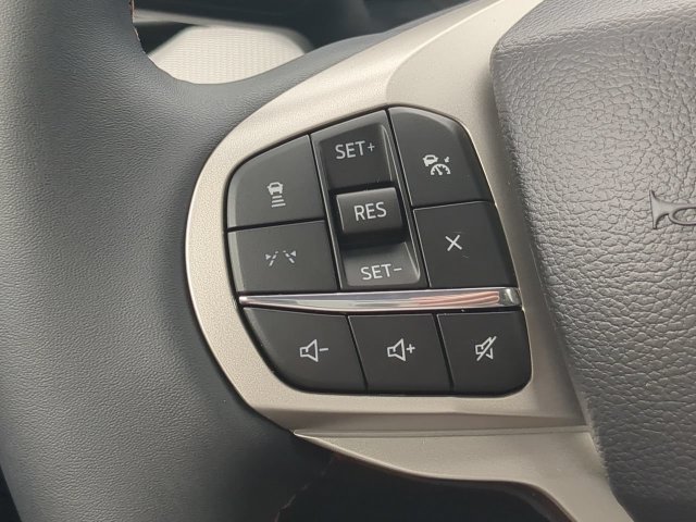 New 2026 Ford Explorer Active RWD image 26