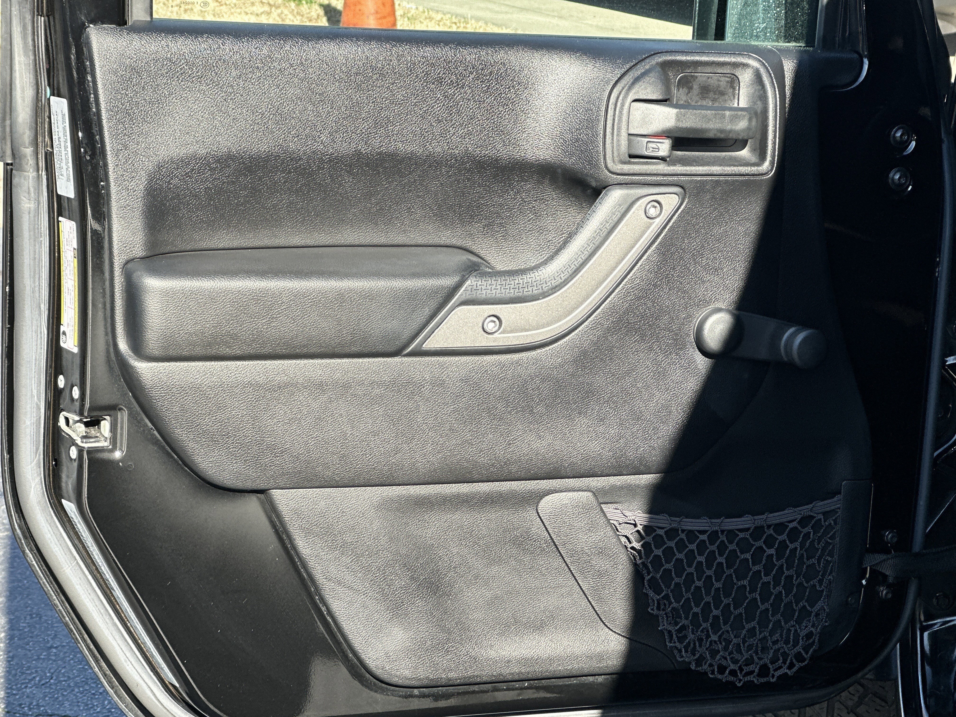 Used 2016 Jeep Wrangler Sport w/ Connectivity Group image 9