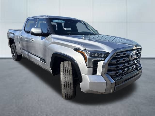 Used 2024 Toyota Tundra Platinum AWD/4WD image 5