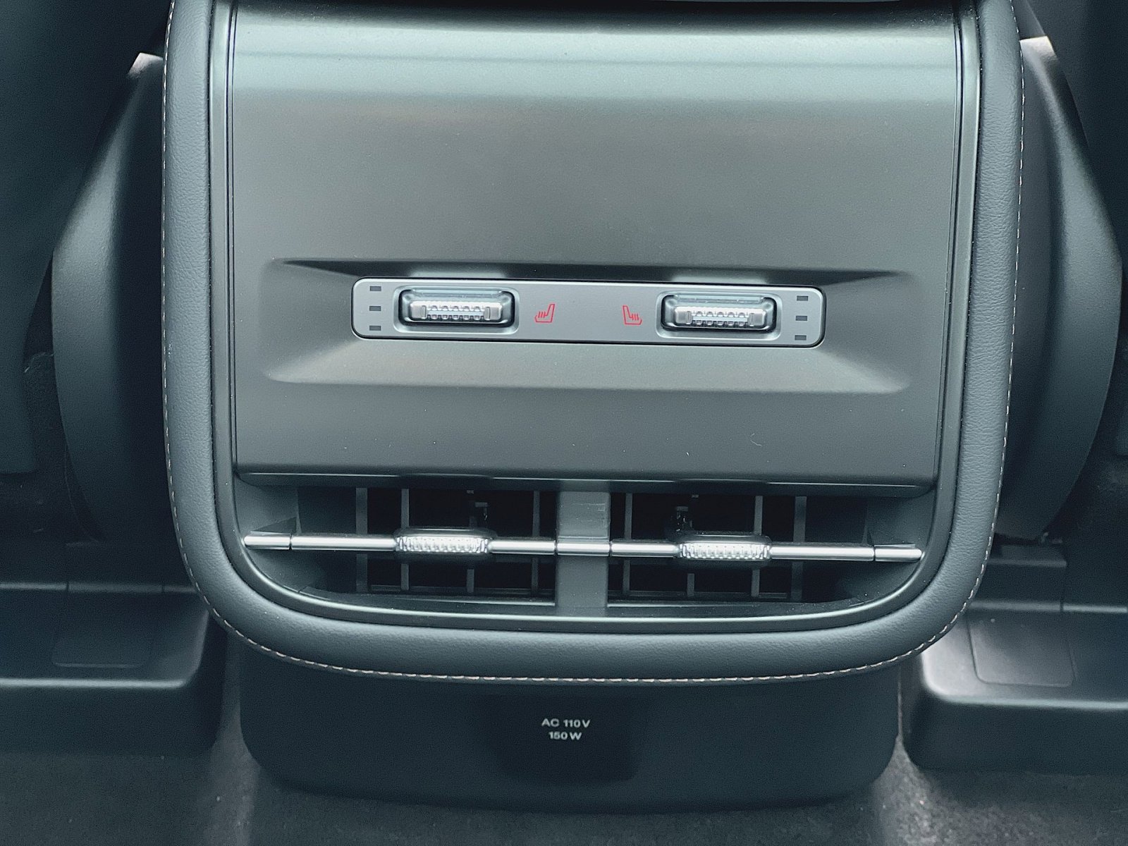 Used 2024 Lincoln Nautilus Premier w/ Equipment Group 102A image 23