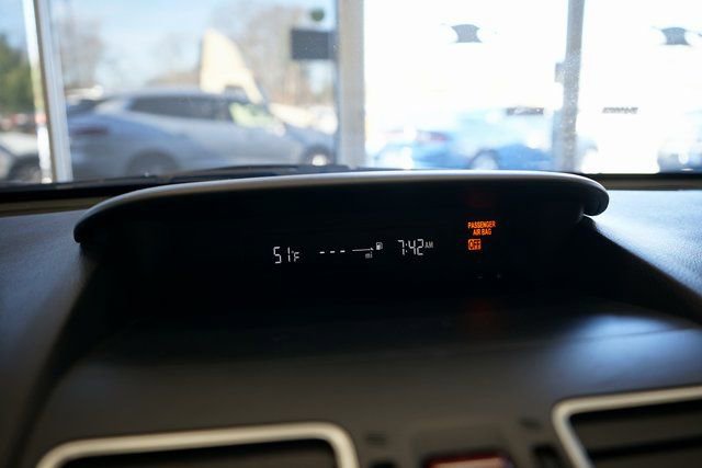 Used 2016 Subaru Crosstrek 2.0i Premium AWD/4WD image 31