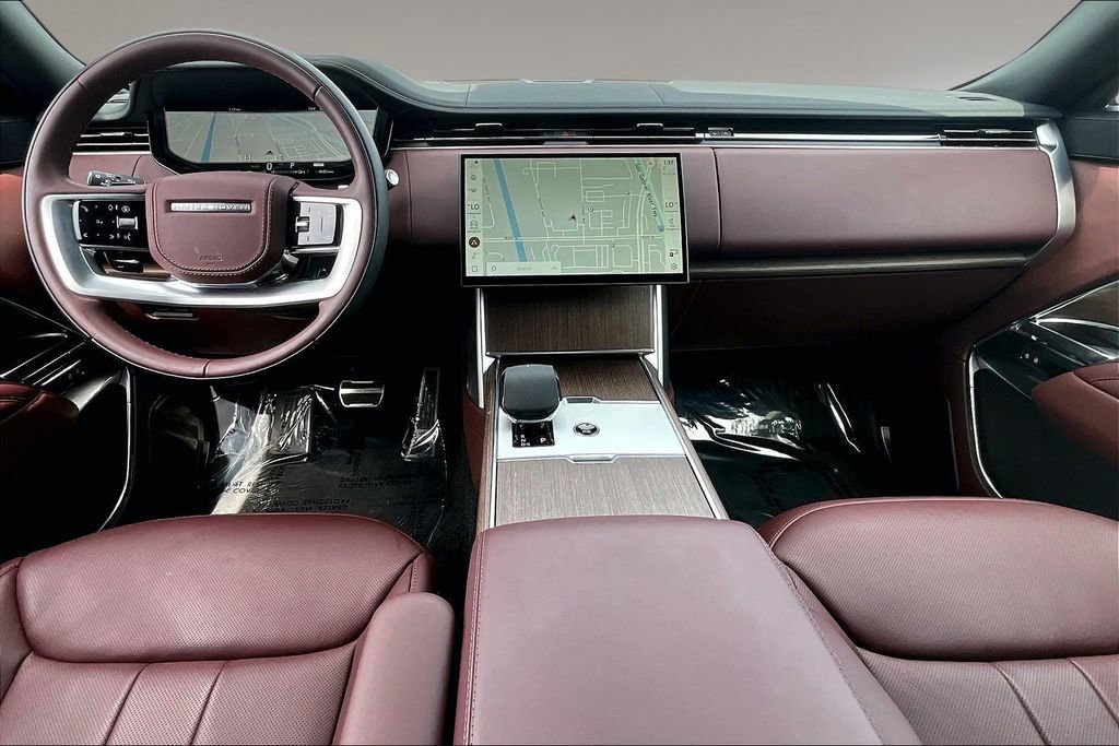Used 2025 Land Rover Range Rover SE image 7