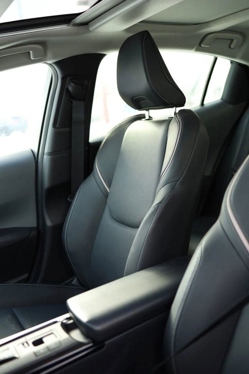 Used 2024 Toyota Prius Limited image 19