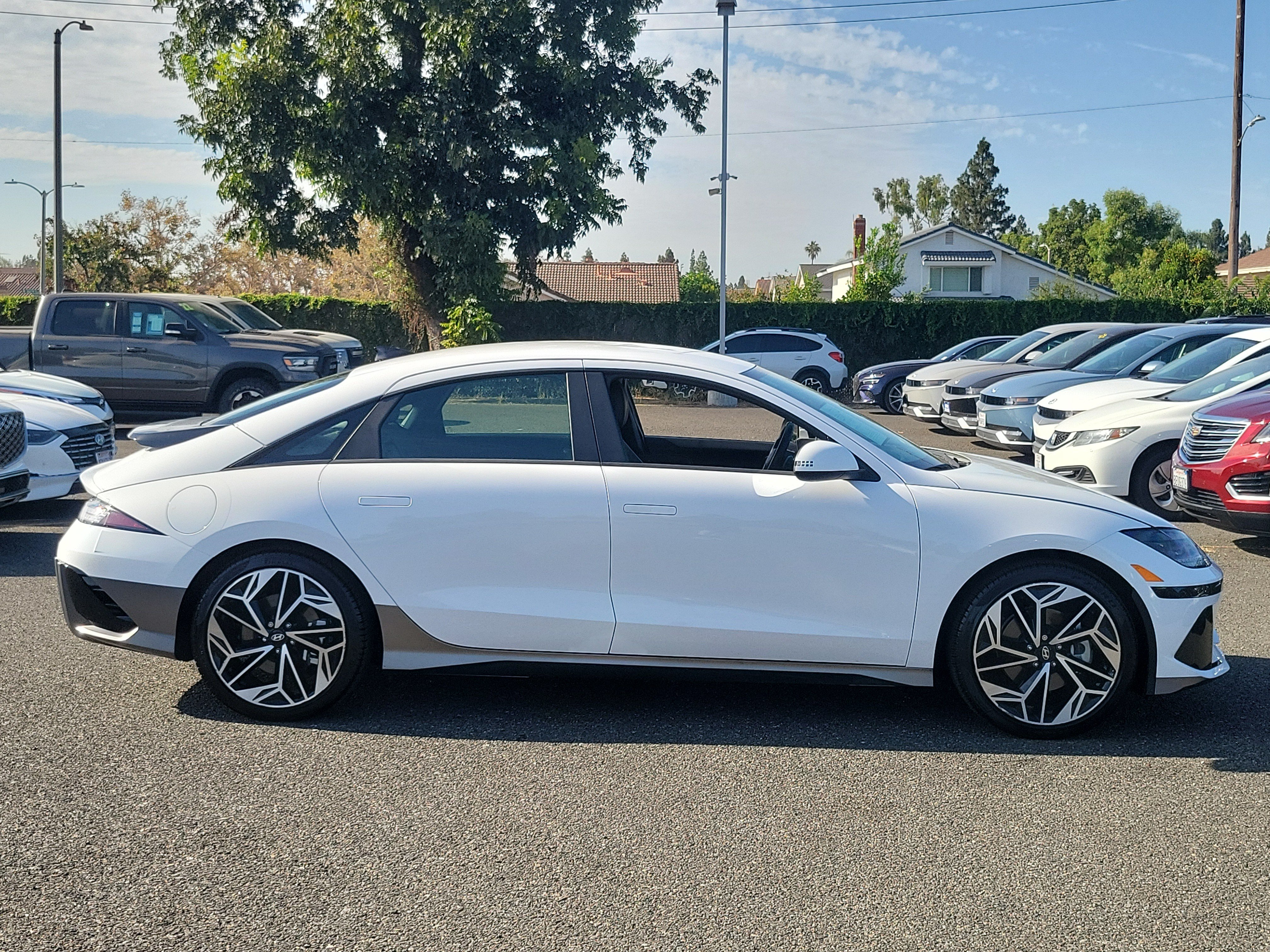Used 2025 Hyundai Ioniq 6 SEL RWD image 5
