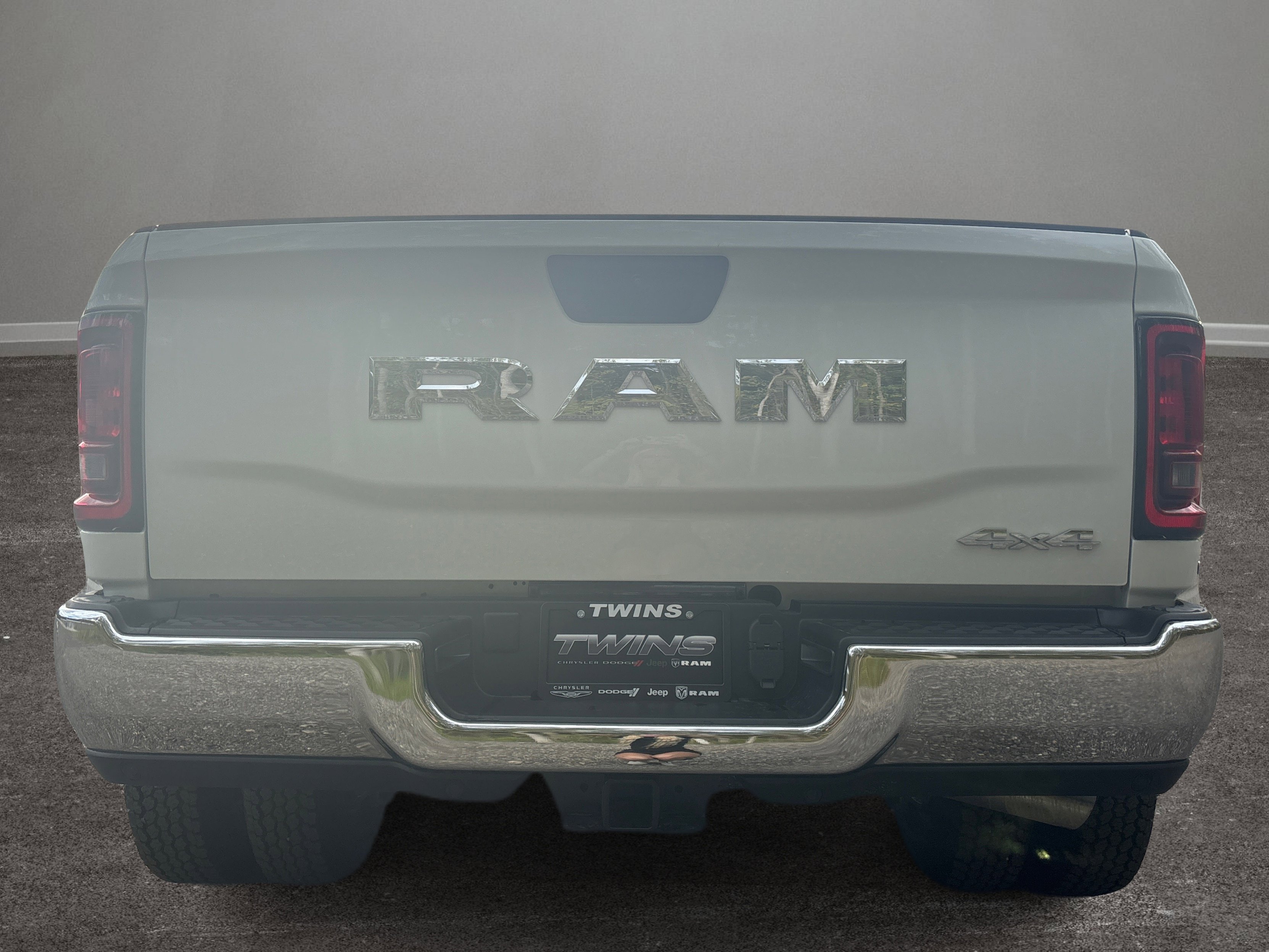 New 2026 RAM 3500 Tradesman image 29