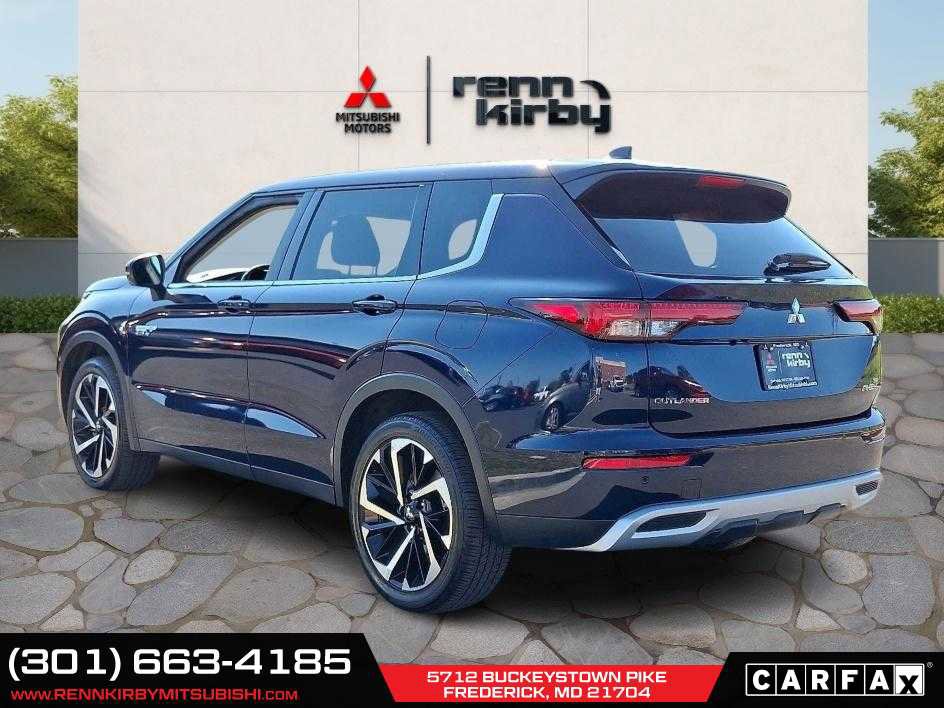 Used 2024 Mitsubishi Outlander SE image 4