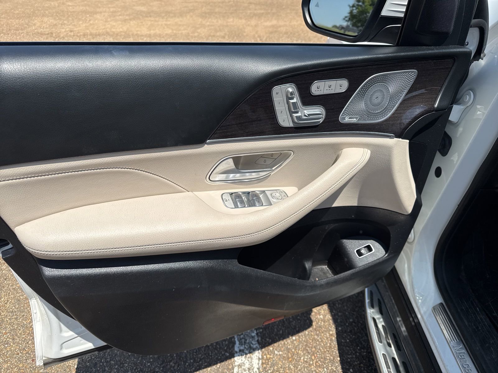 Used 2021 Mercedes-Benz GLS 450 4MATIC image 13