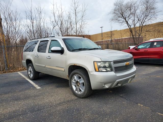 Used 2008 Chevrolet Suburban LTZ w/ LTZ Preferred Equipment Group image 1