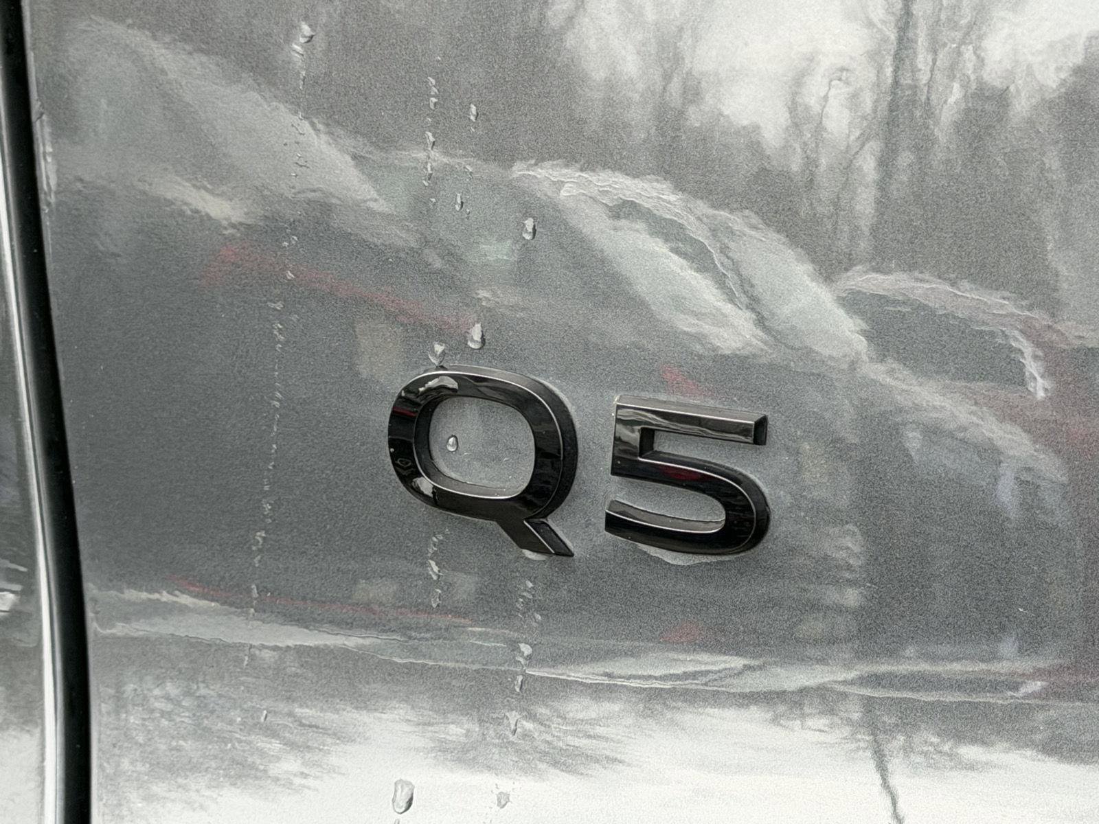 Used 2025 Audi Q5 Premium w/ Convenience Package image 23