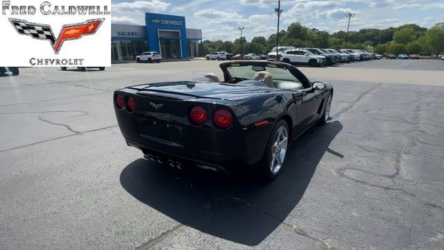 Used 2005 Chevrolet Corvette Convertible w/ Preferred Equipment Group RWD image 8