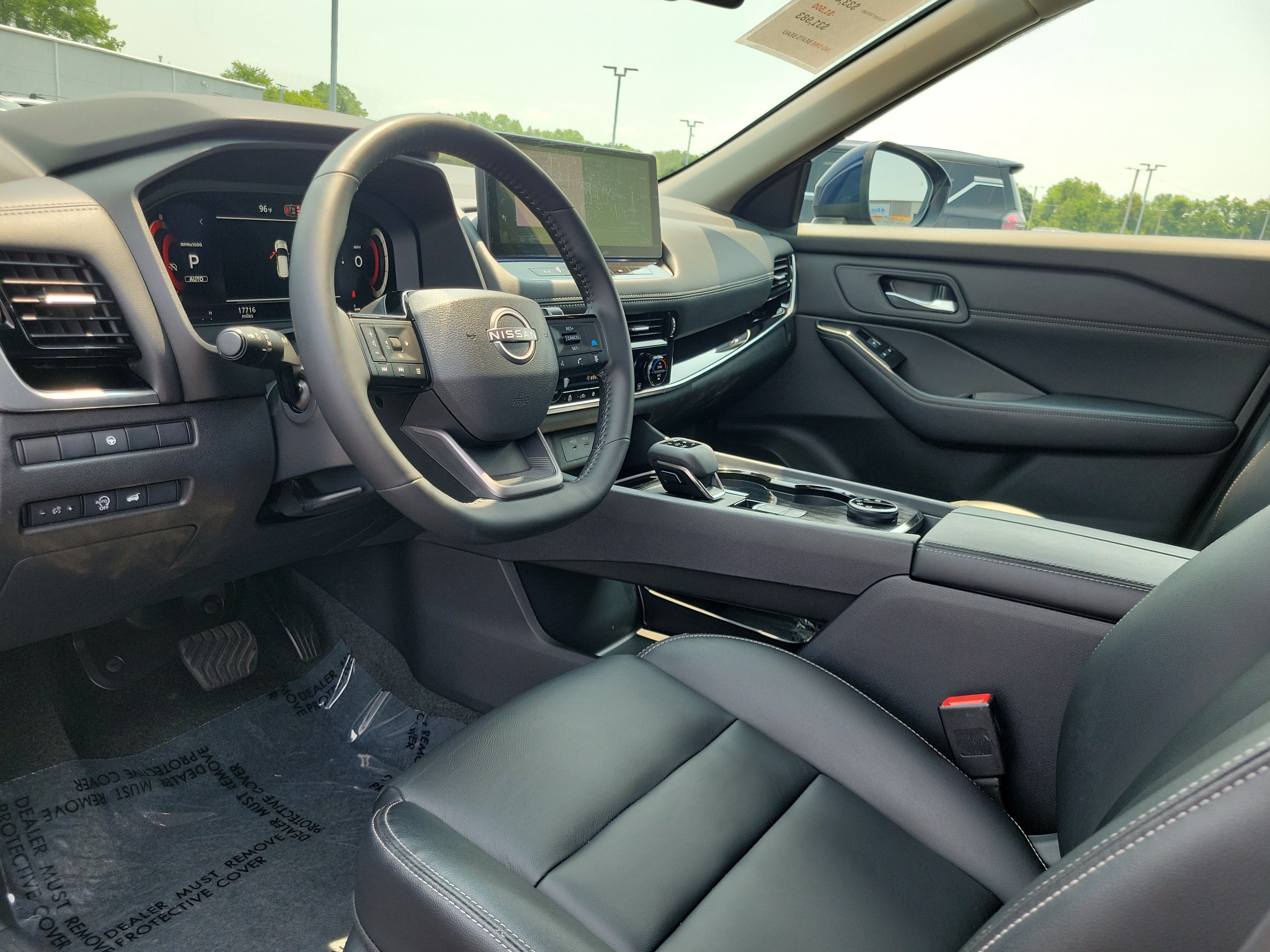 Used 2026 Nissan Rogue SL AWD/4WD image 19