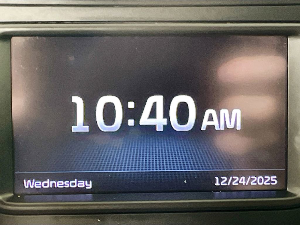 Used 2017 Kia Sportage LX image 16