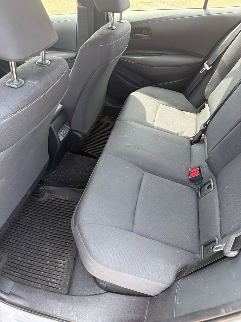 Used 2025 Toyota Corolla LE FWD image 14