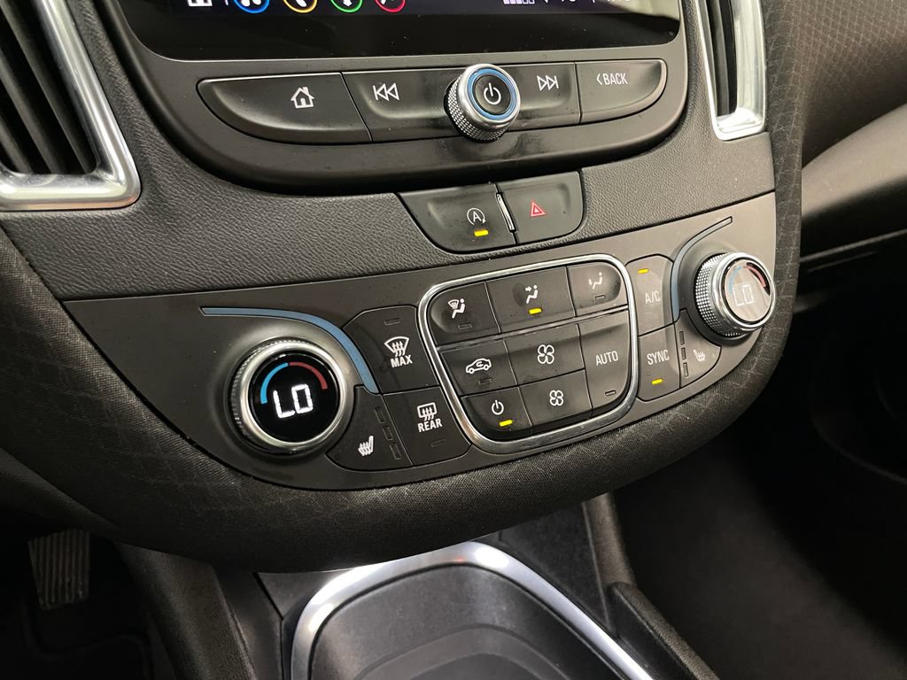 Certified 2021 Chevrolet Malibu LT FWD image 26