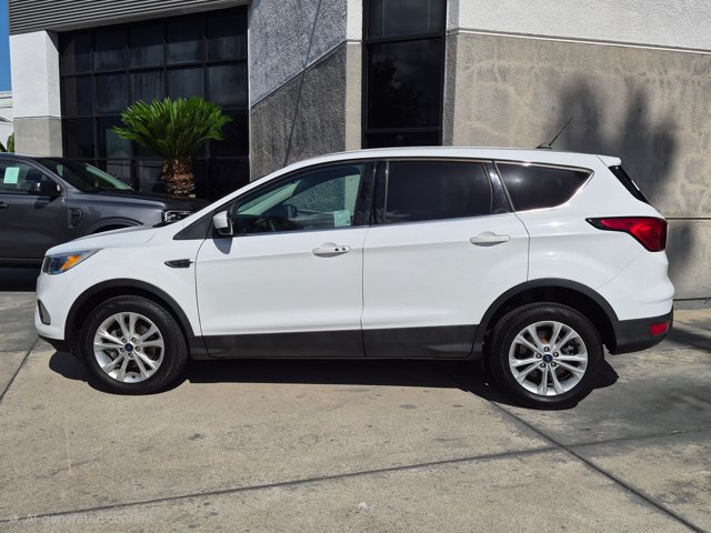 Used 2019 Ford Escape SE FWD image 9