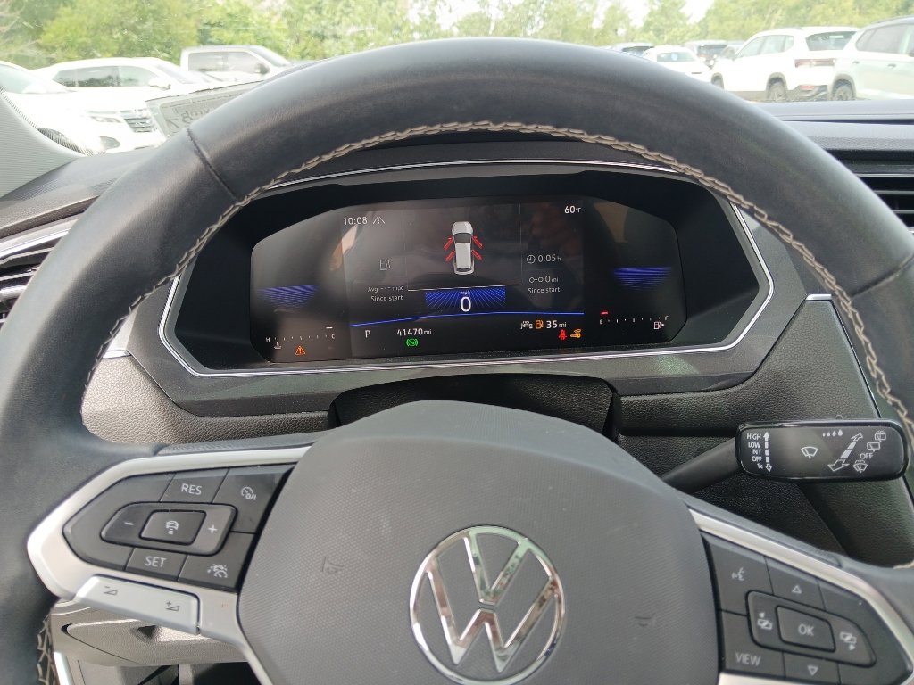 Used 2023 Volkswagen Tiguan SE w/ Panoramic Sunroof Package AWD/4WD image 12