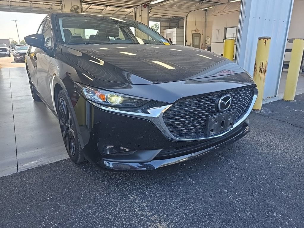 Used 2025 MAZDA MAZDA3 s FWD image 1