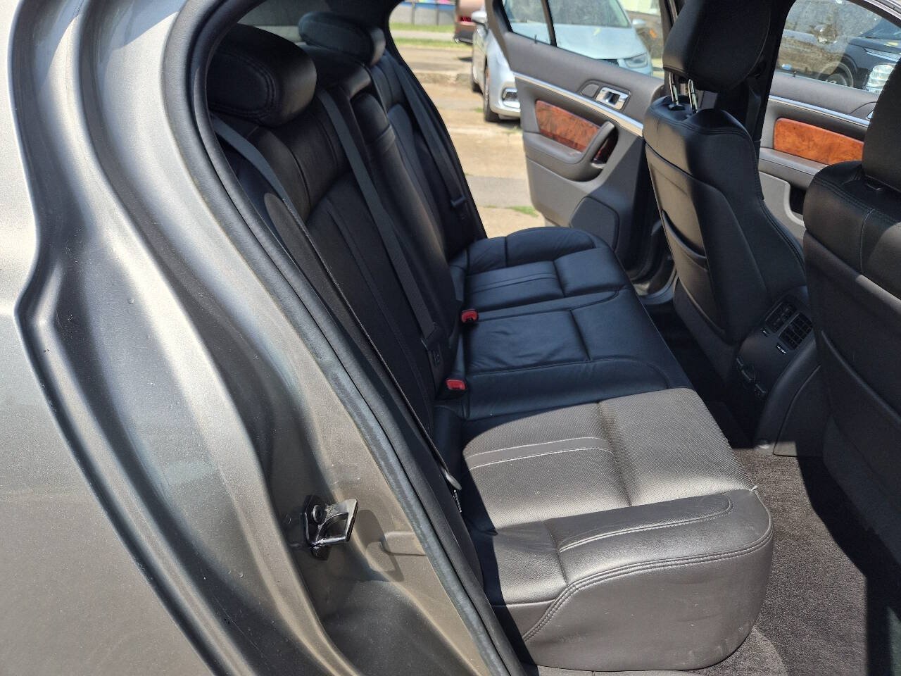 Used 2015 Lincoln MKS w/ Equipment Group 101A FWD image 13