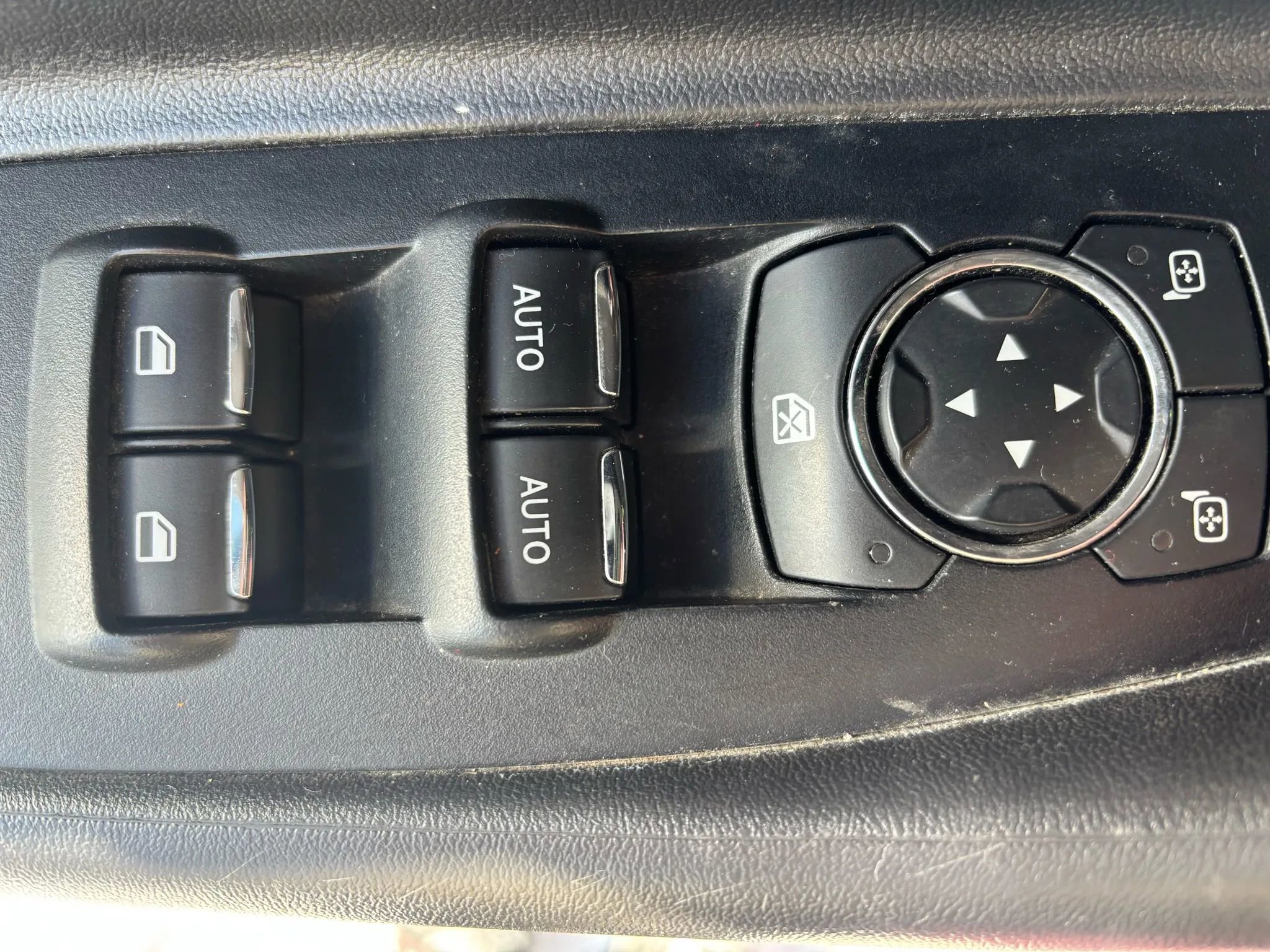 Used 2013 Ford Taurus SHO image 20