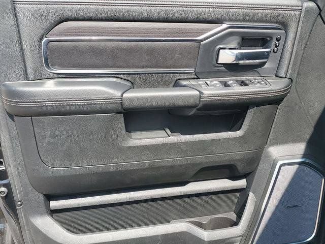 New 2026 RAM 2500 Laramie AWD/4WD image 15