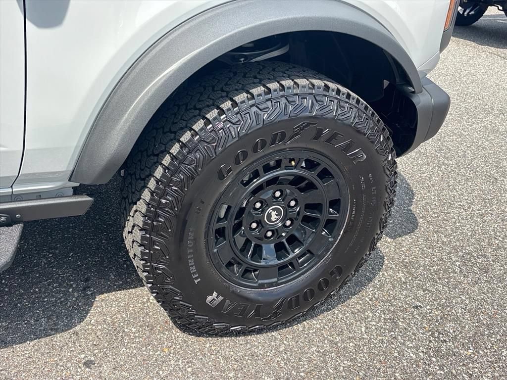 Used 2026 Ford Bronco Badlands AWD/4WD image 28