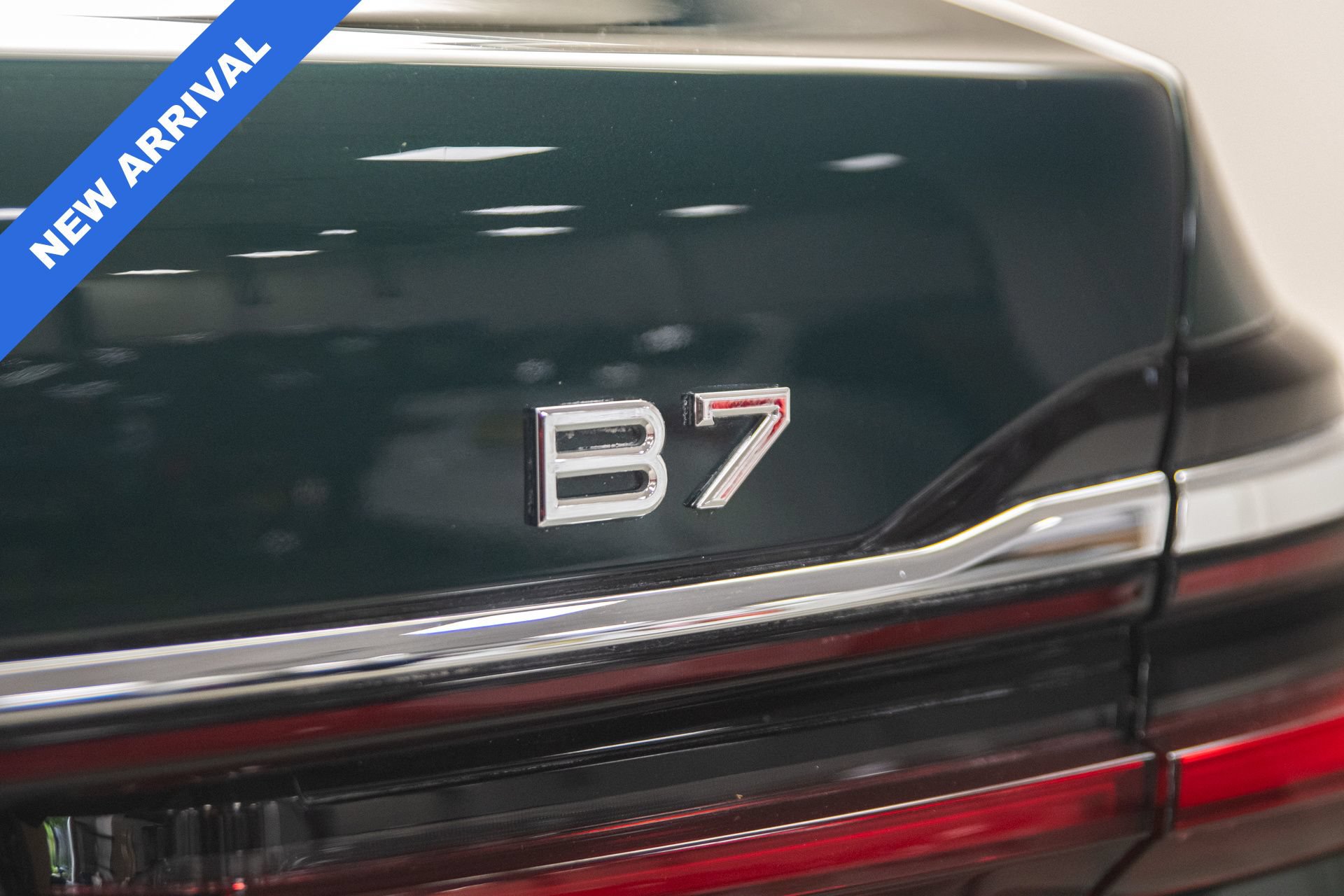 Used 2022 BMW ALPINA B7 xDrive w/ Luxury Rear Seating Package AWD/4WD image 46