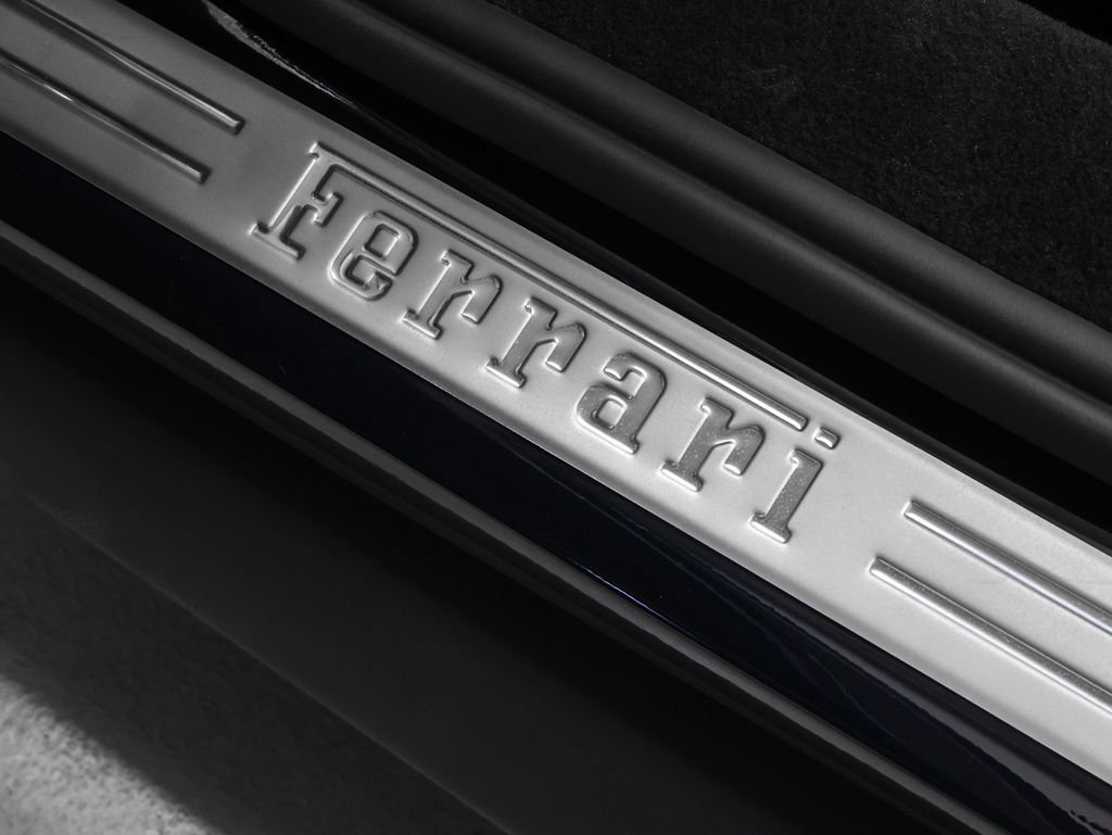 Used 2025 Ferrari 296 GTS image 38