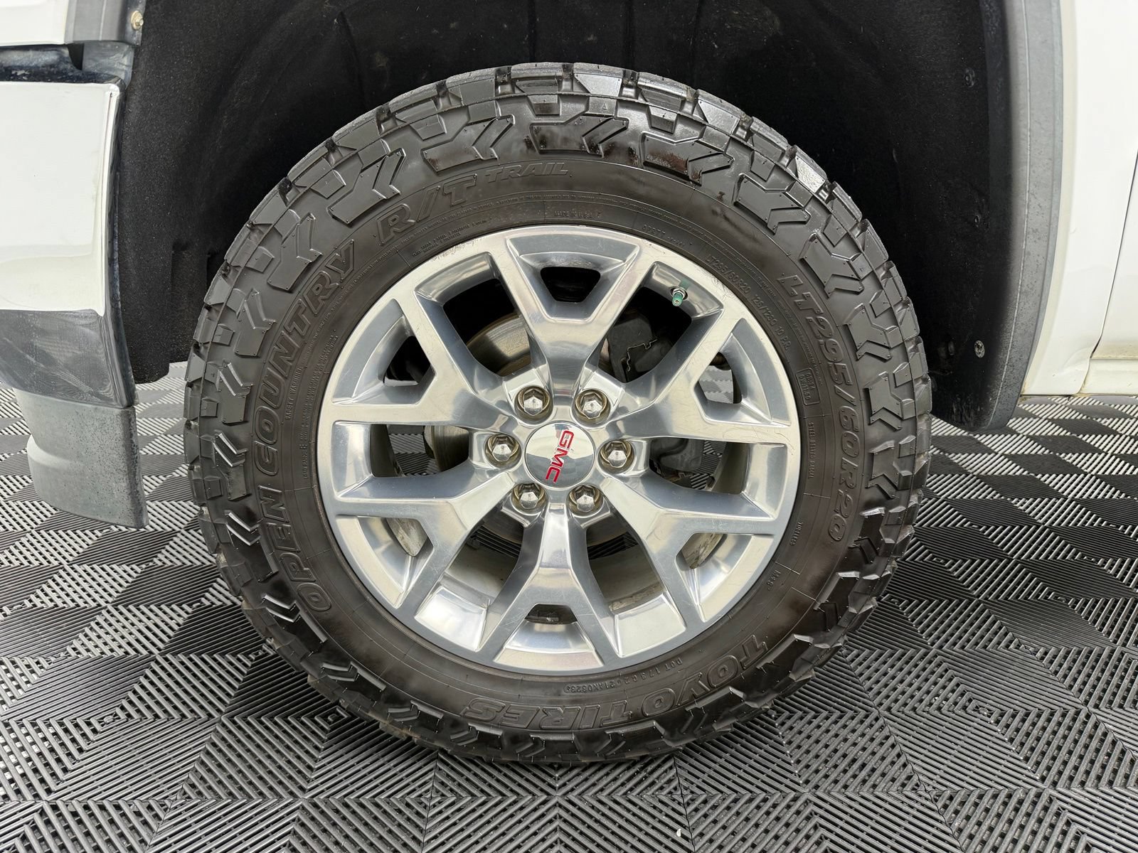 Used 2018 GMC Sierra 1500 SLT AWD/4WD image 12