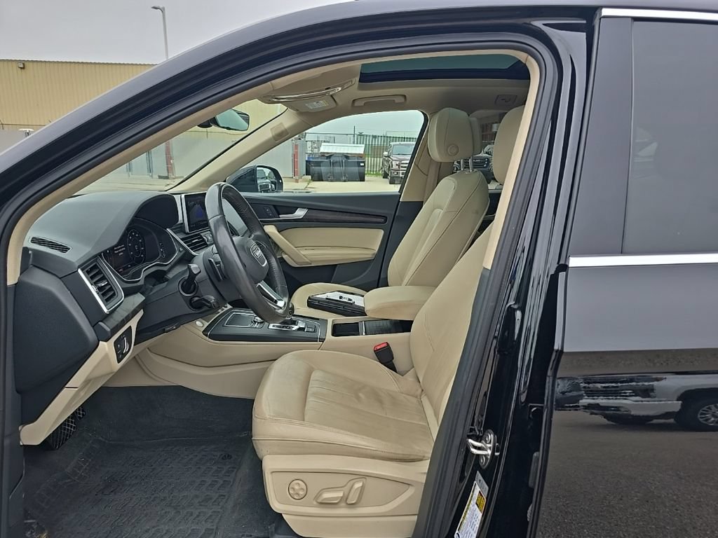Used 2019 Audi Q5 2.0T Premium Plus w/ Premium Plus Package AWD/4WD image 13