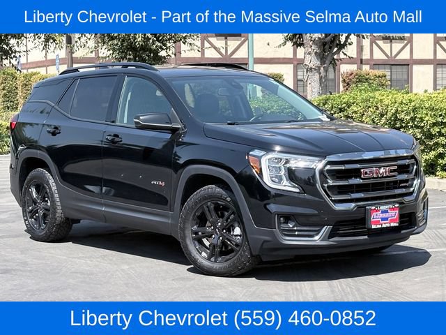 Used 2024 GMC Terrain AT4 AWD/4WD image 2